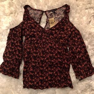 Dark Floral American Eagle Top